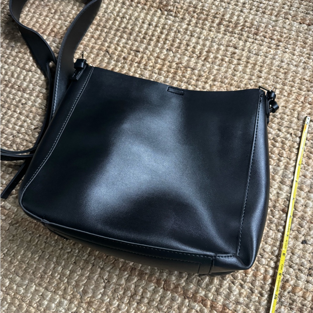 Classic Black Faux Leather Crossbody Shoulder Bag - Women